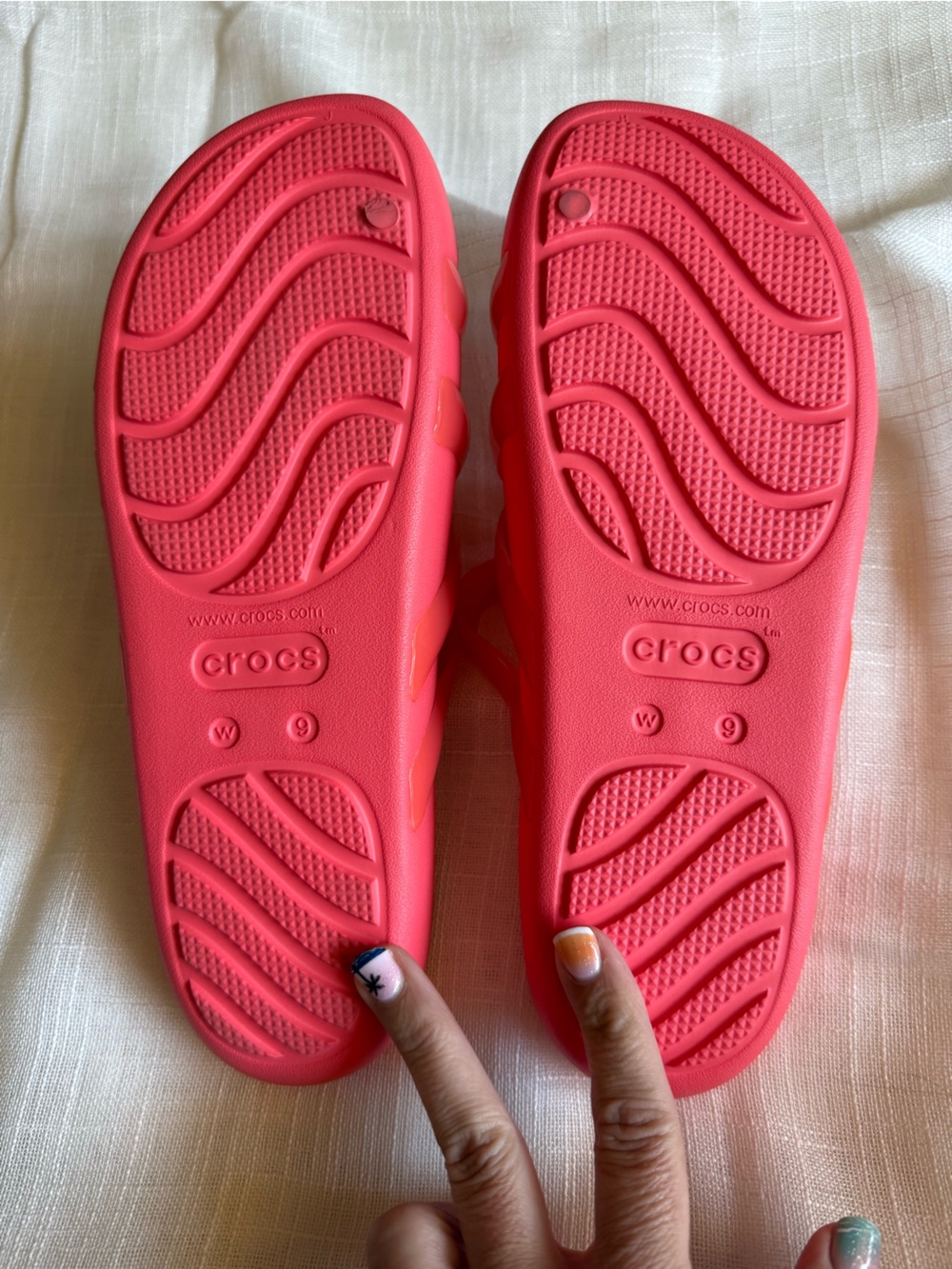 Crocs Sandals Womens Size 9 Glossy Strappy Watermelon Splash Pink Comfort Slide - Picture 4 of 5